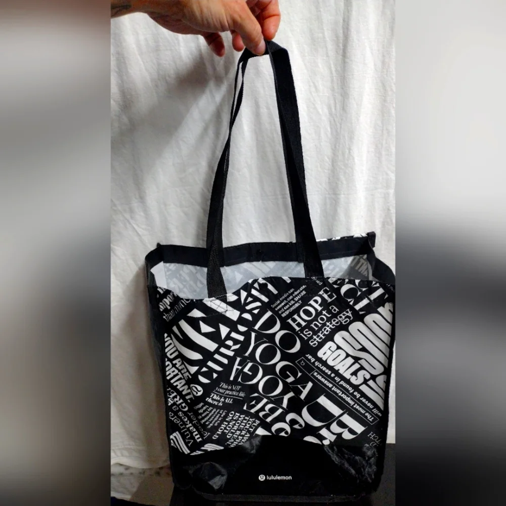 Lululemon Snap bag - Picture 7 of 9